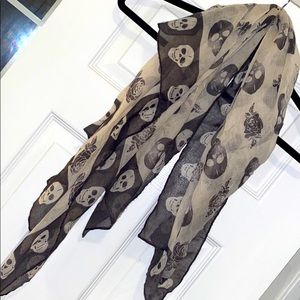 Skull & Rose Scarf